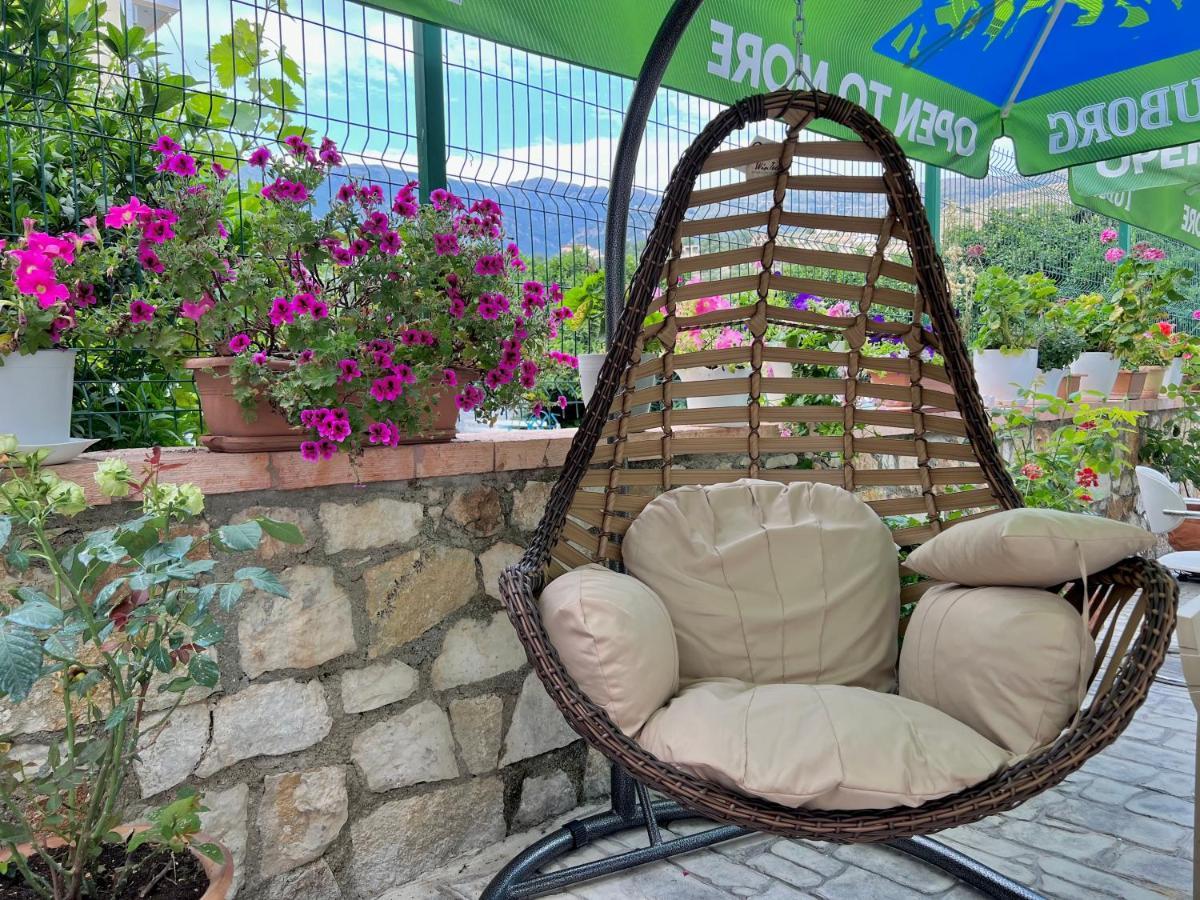 Elpis Guest House Himarë Exterior foto