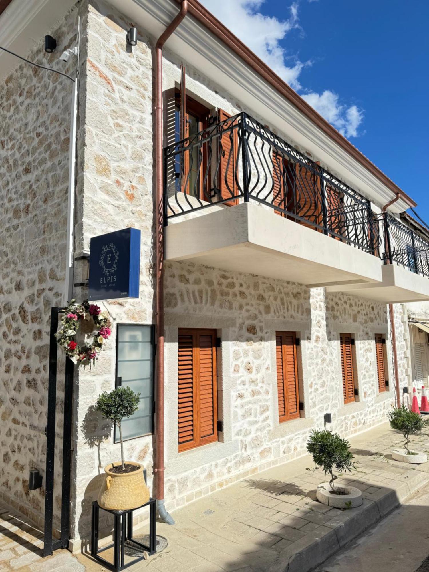 Elpis Guest House Himarë Exterior foto
